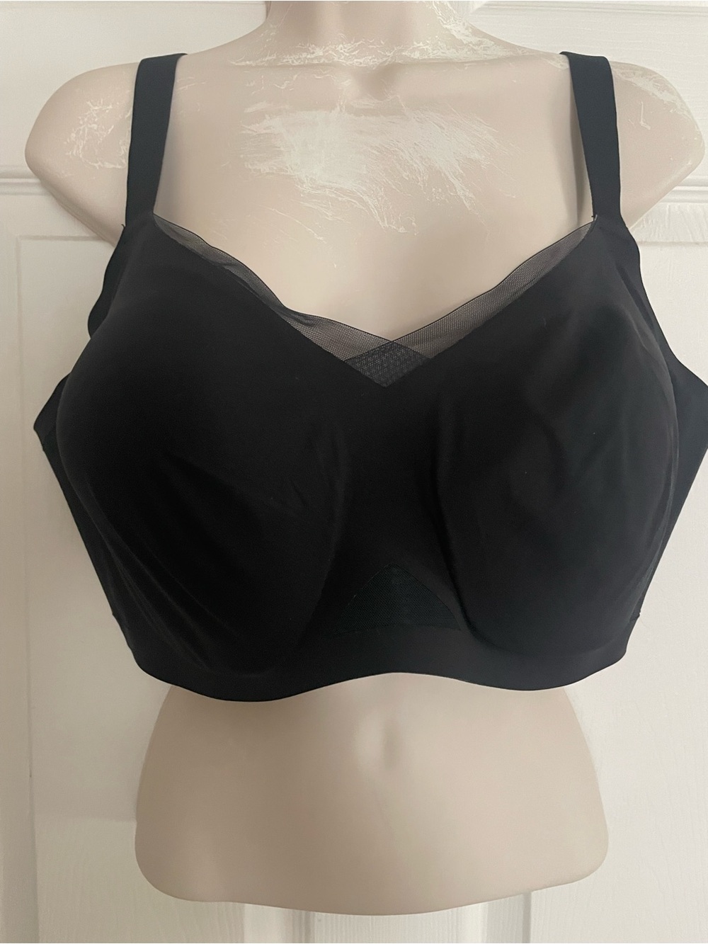 HoneyLove Wireless Black Full-Coverage Bra with Sheer V-Detail 44D/D
